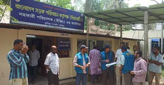 কুমিল্লা বিআরটিএ কার্যালয়ে দুদকের অভিযান